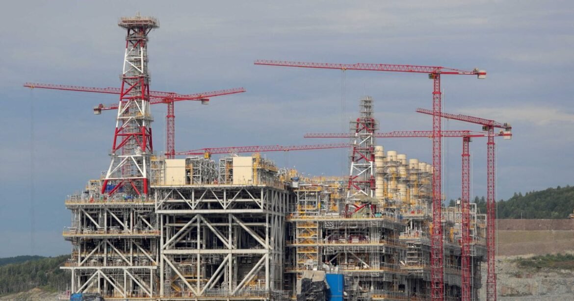 Σταθεροποιήθηκαν οι τιμές LNG στην Ευρώπη μετά τη μεγαλύτερη ετήσια πτώση από το 2023