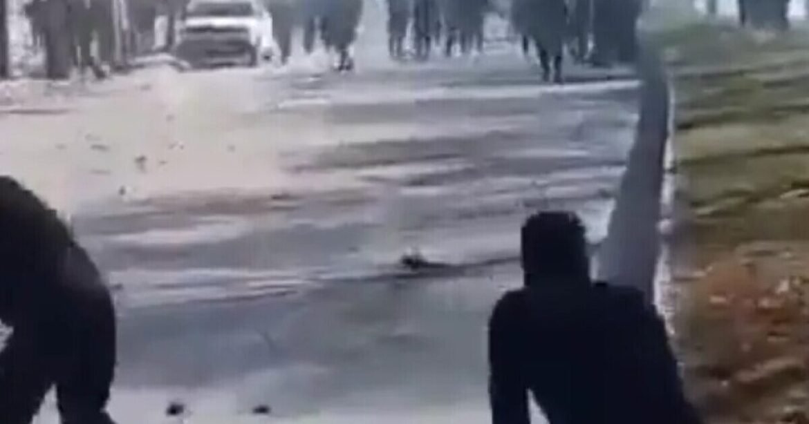 Αιματηρές διαδηλώσεις στο Ιράν: Έξι νεκροί και δεκάδες τραυματίες (Εικόνες, Βίντεο)