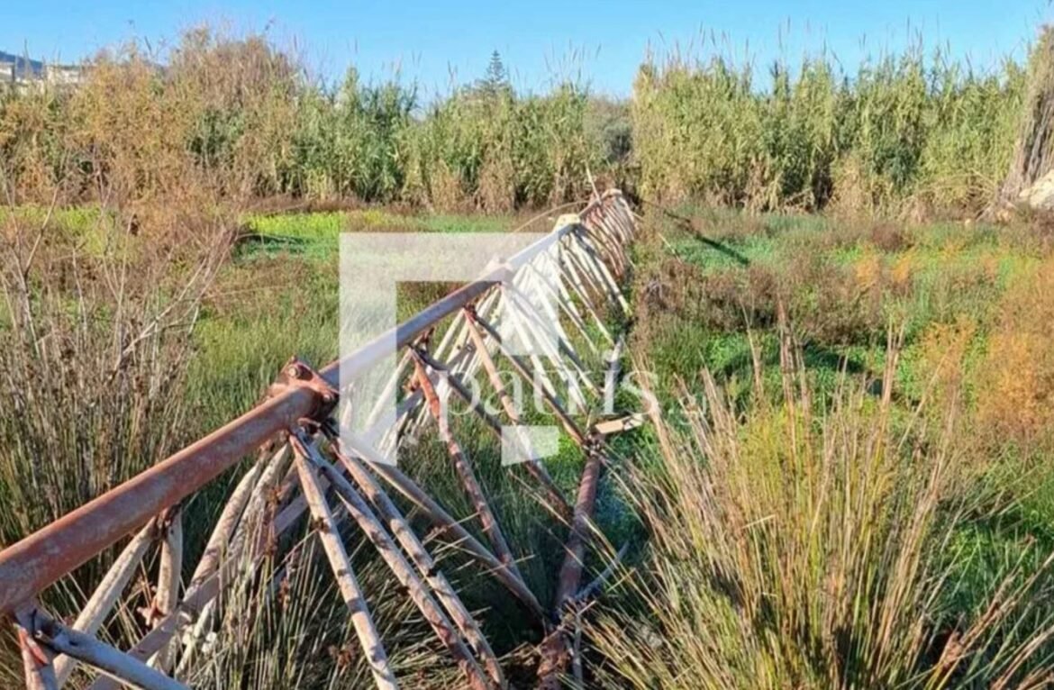 Χανιά: Έπεσε η κεραία των Μεσαίων και Βραχέων Κυμάτων Εκπομπής της ΕΡΤ στην περιοχή της Σούδας