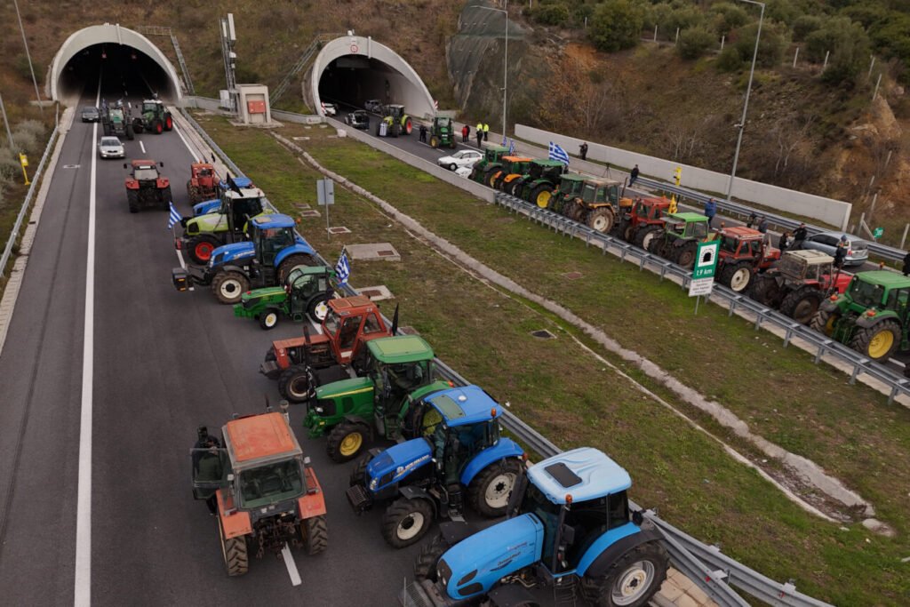 Σάλλας: «Tα αγροτικά μπλόκα δεν είναι πρόβλημα δημόσιας τάξης, αλλά πολιτικής ευθύνης»