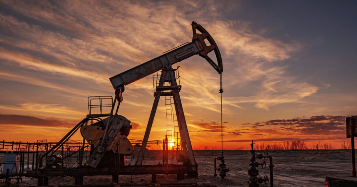 Η τιμή της βενζίνης στη Νότια Αφρική υποχωρεί σε χαμηλό τετραετίας, λόγω πετρελαίου και ραντ