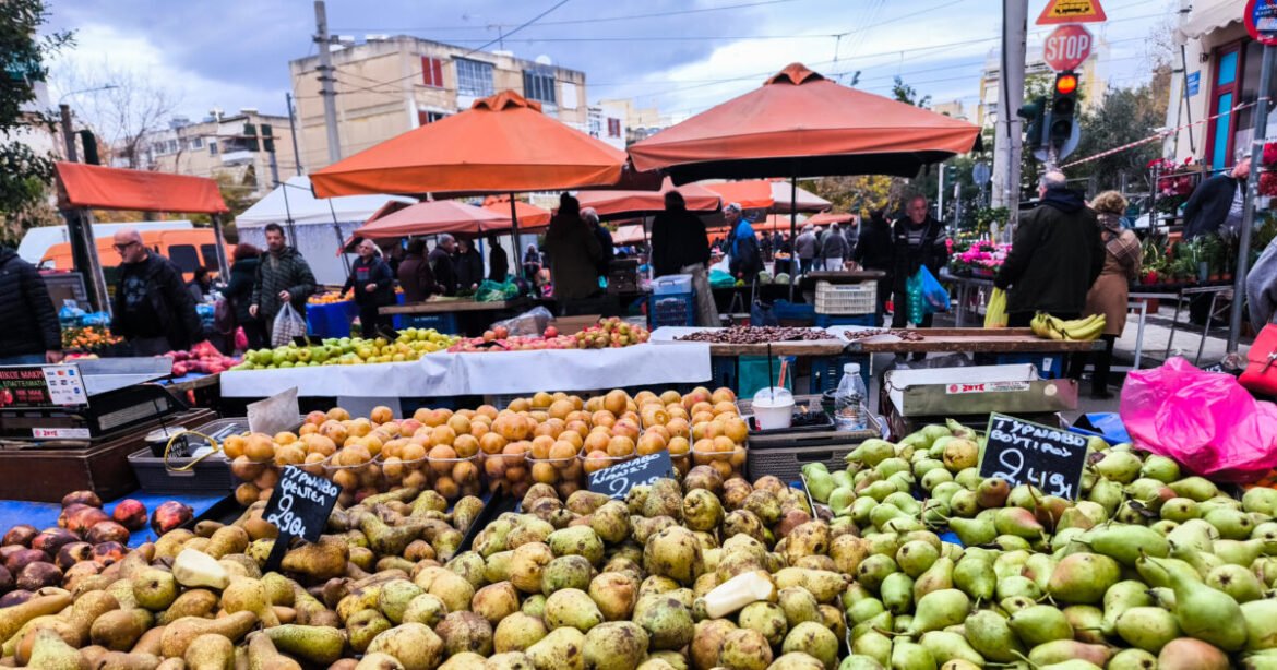 Λαϊκές αγορές: Κανονικά από την Παρασκευή η λειτουργία τους – Αναστέλλεται η απεργία