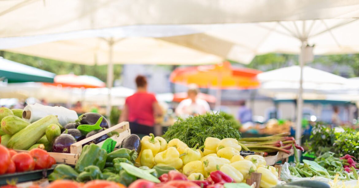 Αγρότες: «Φρένο» στις ελληνοποιήσεις με την ιχνηλασιμότητα των προϊόντων – Πώς θα μειωθεί το αγροτικό έλλειμμα του 1 δισ. ευρώ