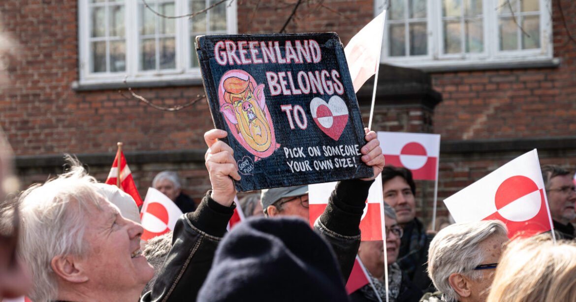 Το παιχνίδι του Τραμπ: «Η Γροιλανδία στους Γροιλανδούς» και μετά στις… ΗΠΑ