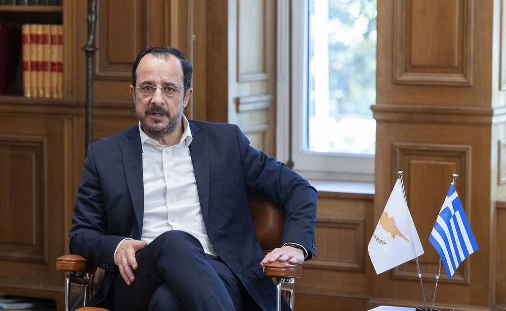 Πολιτική θύελλα στην Κύπρο από το βίντεο της διαφθοράς – Προς αποχώρηση από την κυβέρνηση ΔΗΚΟ και ΕΔΕΚ