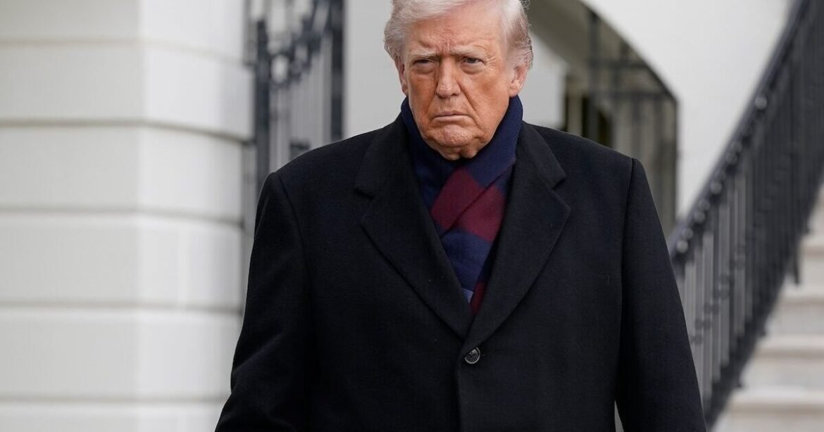 Ο Τραμπ «στριμώχνει» την Τεχεράνη: Νέοι δασμοί 25% σε χώρες με εμπορικές σχέσεις με το Ιράν