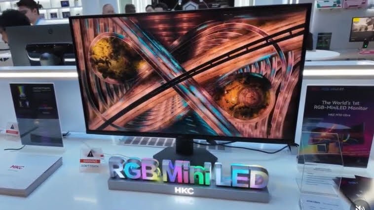 HKC M10 Ultra: Η πρώτη RGB Mini-LED οθόνη στον κόσμο διαθέτει 5.000 ζώνες dimming