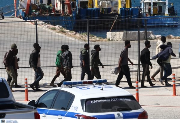 Μυτιλήνη: Αθώοι κρίθηκαν οι 24 κατηγορούμενοι διασώστες μέλη ανθρωπιστικών οργανώσεων