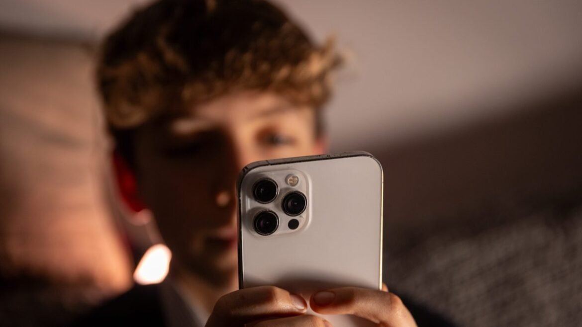 YouTube: «Φρένο» στα Shorts για τους εφήβους, έρχονται νέοι αυστηροί γονικοί έλεγχοι