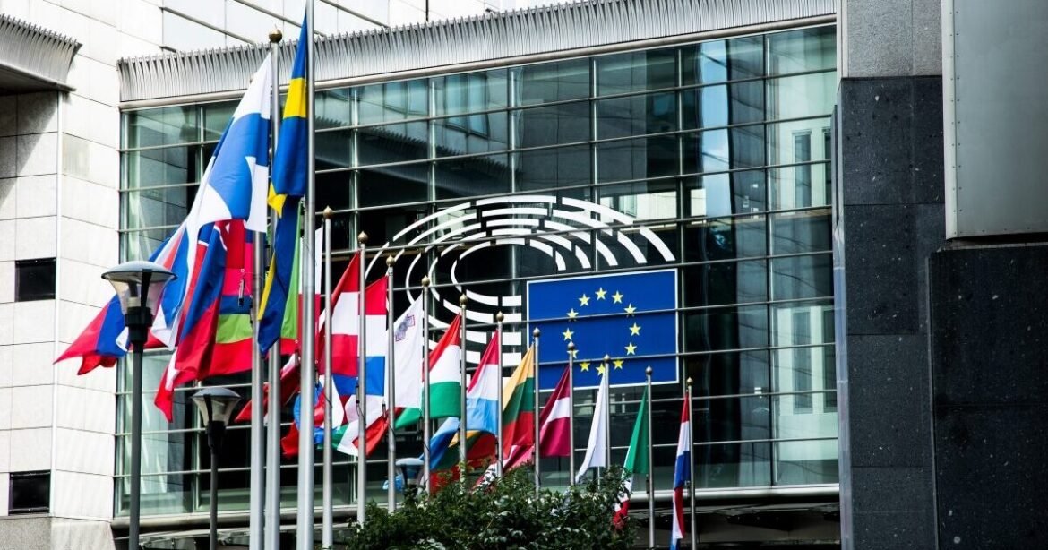 Έκτακτη συνεδρίαση της ΕΕ μετά τους δασμούς του Τραμπ λόγω της Γροιλανδίας