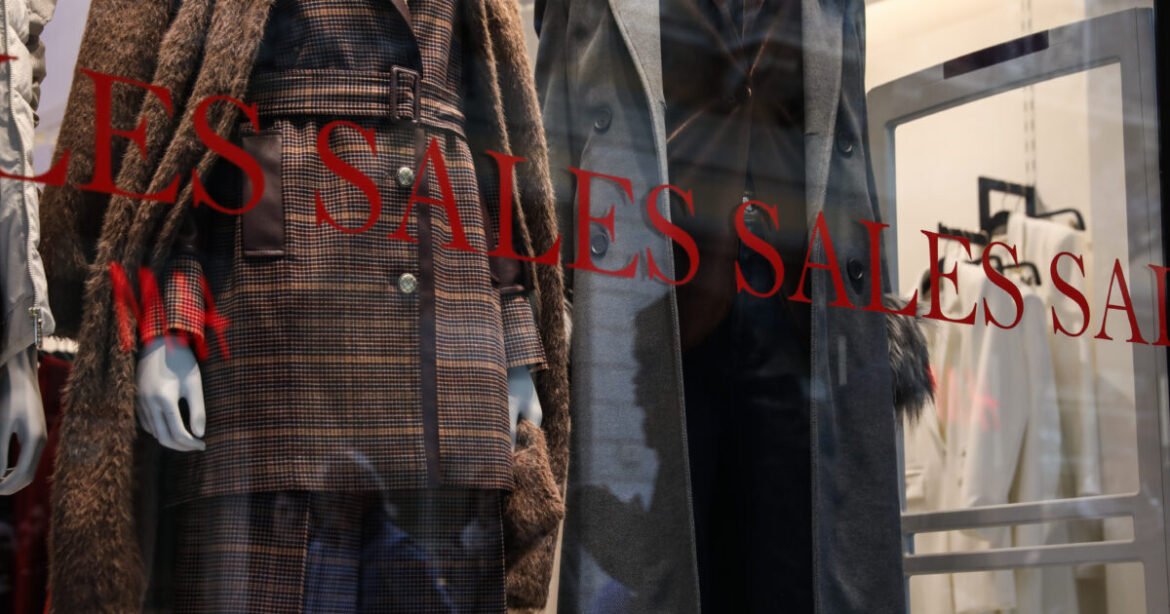 Χειμερινές εκπτώσεις 2026: Ανοιχτά σήμερα τα καταστήματα – Συμβουλές για μεγάλες ευκαιρίες