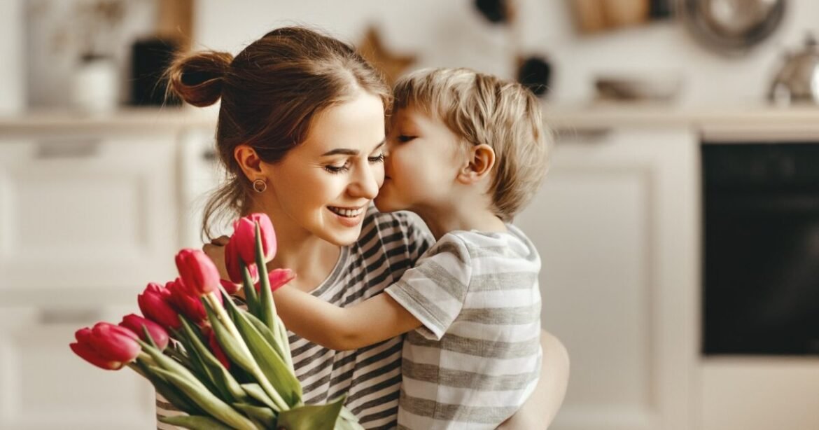 Επίδομα μητρότητας 2026: Γιατί θα είναι αυξημένο – Πότε πληρώνεται η πρώτη δόση