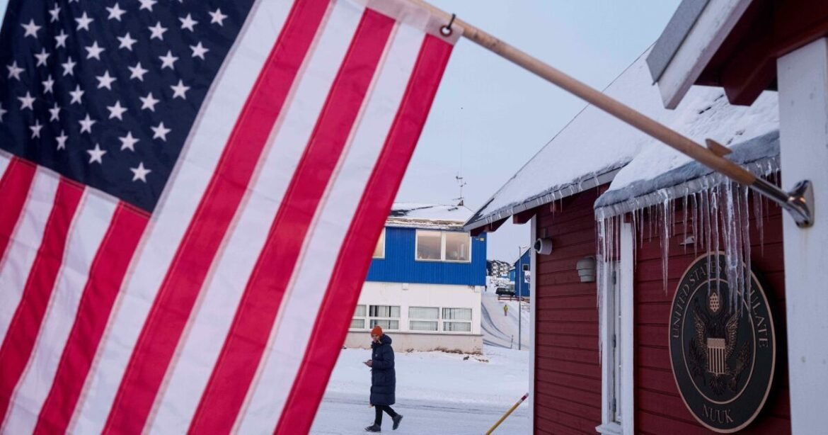 Το Κρεμλίνο «τσιγκλάει» τον Τραμπ για την Γροιλανδία: «Αν την πάρει θα μείνει στην ιστορία»