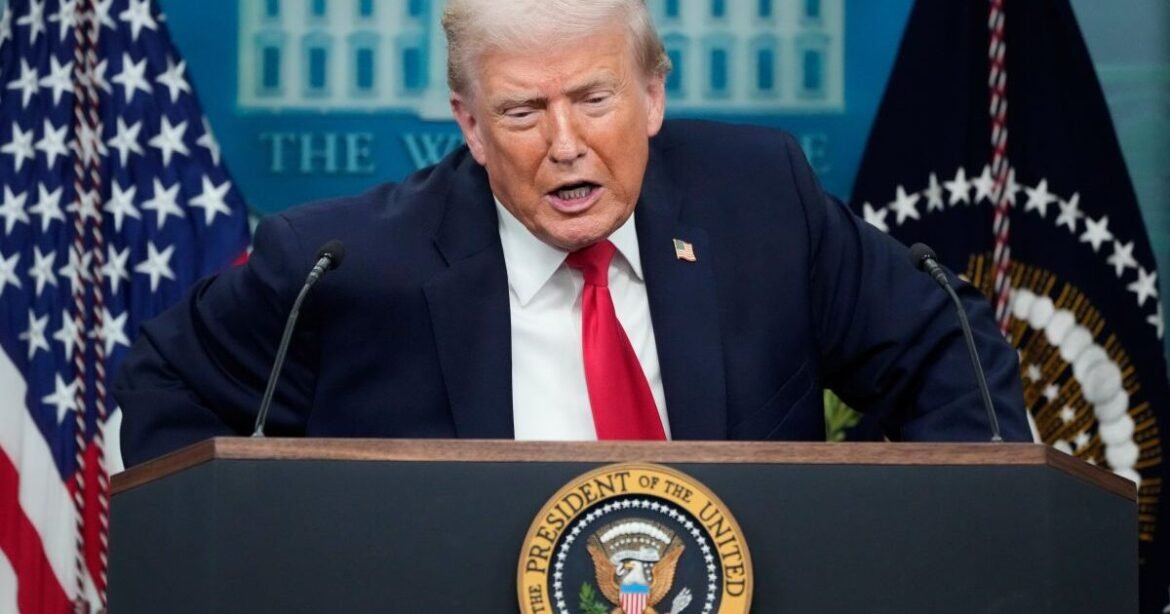 Ως «ταύρος σε υαλοπωλείο» πάει ο Τραμπ στο Νταβός – Τι θα ακούσουν οι Ευρωπαίοι