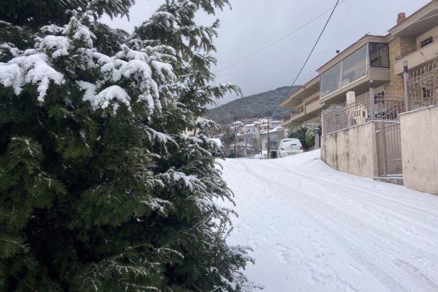 Κακοκαιρία: Νέο έκτακτο δελτίο από την ΕΜΥ – Ισχυρές βροχές και καταιγίδες μέχρι την Πέμπτη, χιόνια στα ορεινά