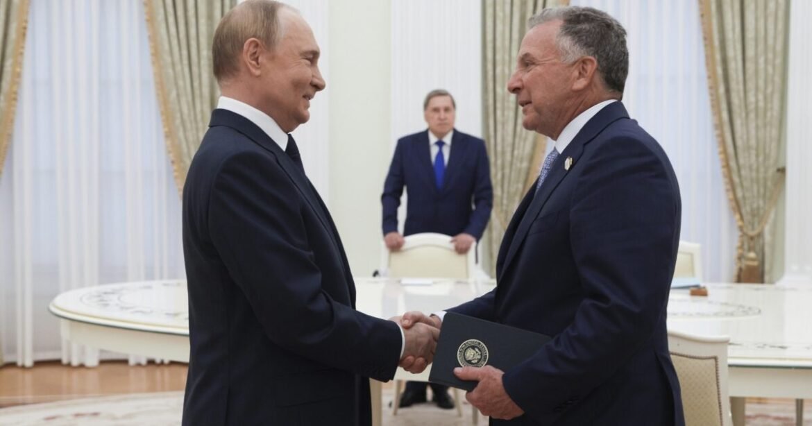 Ο Τραμπ στέλνει ξανά το «δεξί του χέρι» στο Κρεμλίνο: Συνάντηση Γουίτκοφ – Πούτιν την Πέμπτη