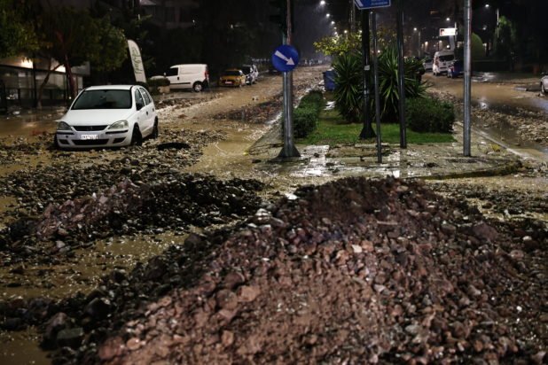 Κακοκαιρία στην Αττική: Γιατί «πνίγηκε» η Άνω Γλυφάδα – Οι 3 παράγοντες που οδήγησαν στη φονική καταστροφή