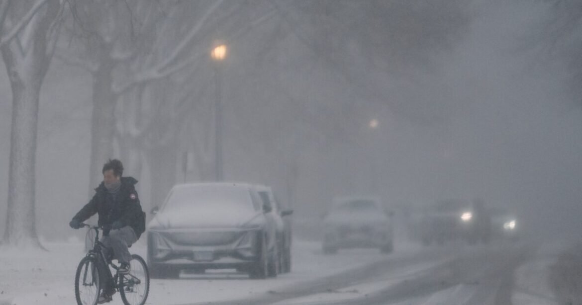 «Οι επόμενες ημέρες θα είναι οι χειρότερες των τελευταίων 40 ετών» – Στο έλεος της χιονοθύελλας οι ΗΠΑ