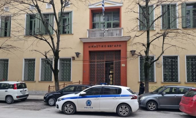 Σέρρες: «Το περίμενα, απορώ πως άργησε και τόσο» είπε ο σύζυγος της καθηγήτριας που φίμωσε τον 13χρονο – Το παρελθόν της και όσα υποστήριξε στ