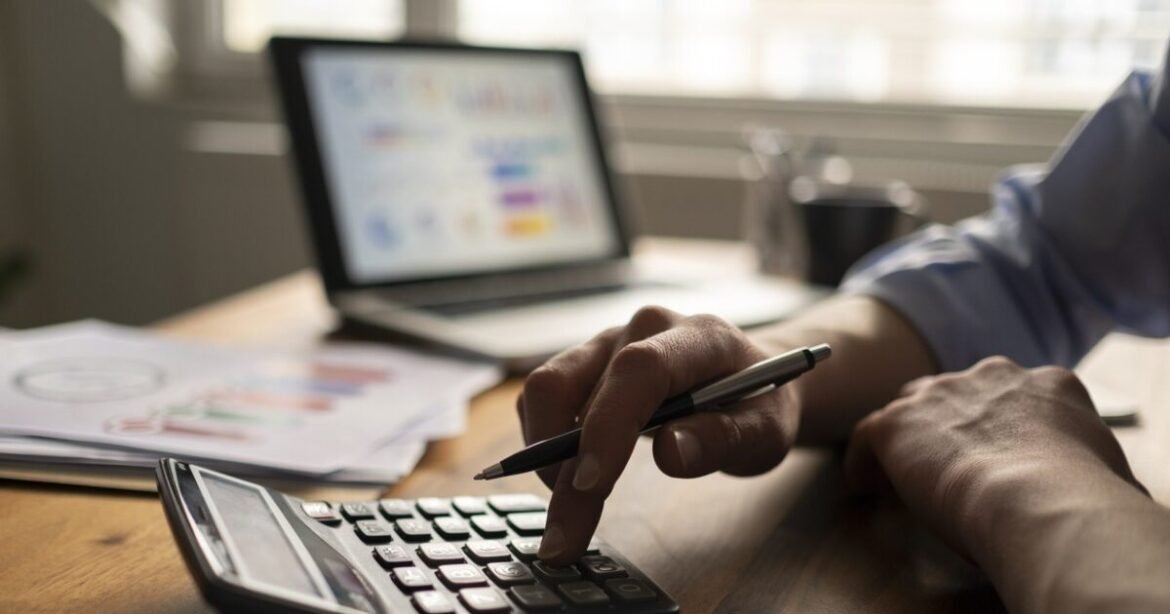 Φορολογικές δηλώσεις 2026: «Αγώνας δρόμου» για την προσυμπλήρωση των στοιχείων, τι πρέπει να προσέξουν οι παντρεμένοι