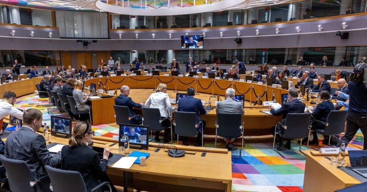 «Πράσινο φως» για το μπλόκο της ΕΕ στο ρωσικό φυσικό αέριο – Οι κυρώσεις για μη συμμόρφωση