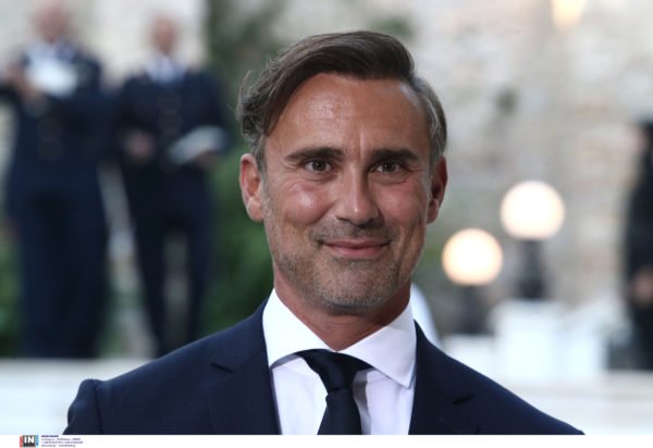 Γιώργος Καπουτζίδης: «Δεν έχω να θυμάμαι κοπάνες και φλερτ στο σχολείο – Έμεινα πολύ κλεισμένος μέσα στο