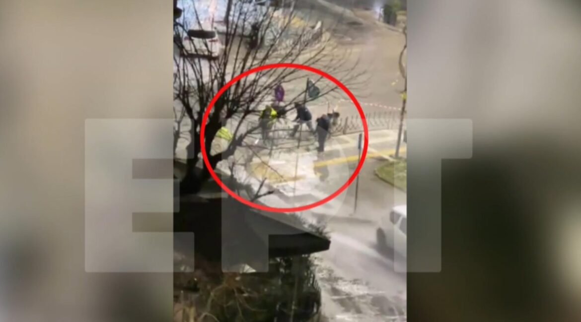 Θεσσαλονίκη: Βίντεο ντοκουμέντο από τη στιγμή που διαλύεται αγωγός νερού τραυματίζοντας 4 εργάτες