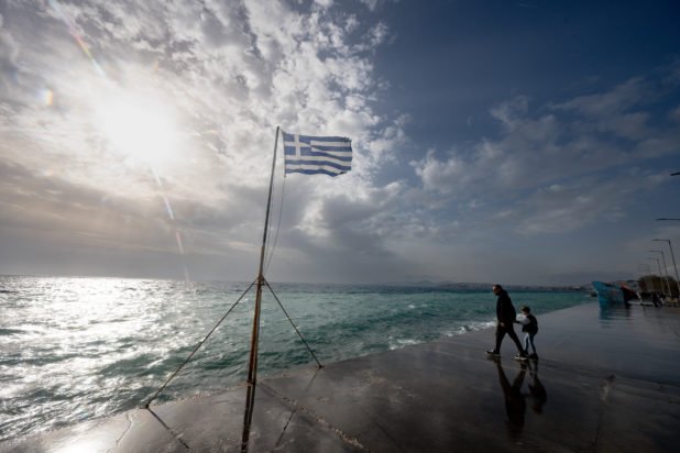 Καιρός: Άστατος σήμερα με εναλλαγές ηλιοφάνειας – Πού θα βρέξει