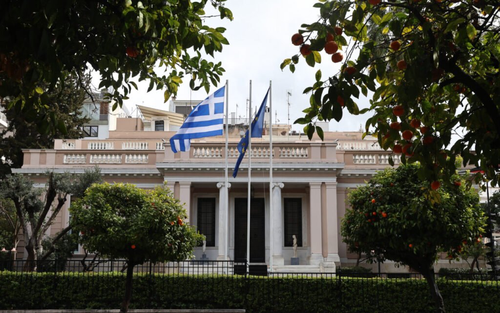 Μαξίμου – τα μέτρα για το κυκλοφοριακό: Εξυπνα φανάρια, λιγότερα φορτηγά στον Κηφισό και… ποδηλατόδρομοι