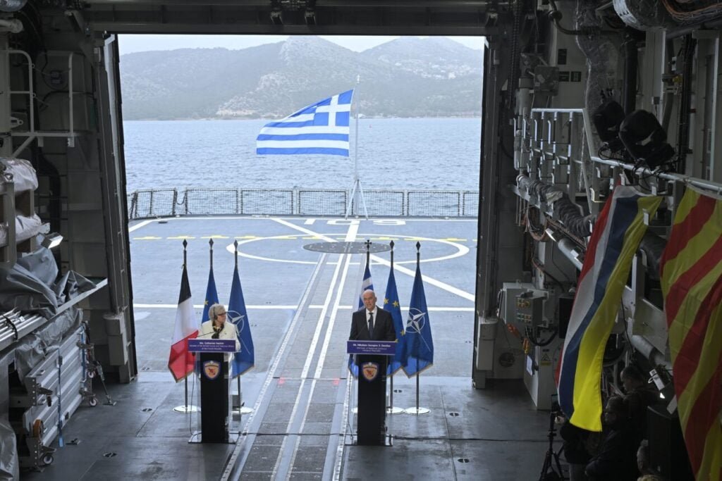 Δένδιας και Βοτρέν στον «Κίμωνα»: «Επισπεύδουμε την ανανέωση της ελληνογαλλικής αμυντικής συμφωνίας»