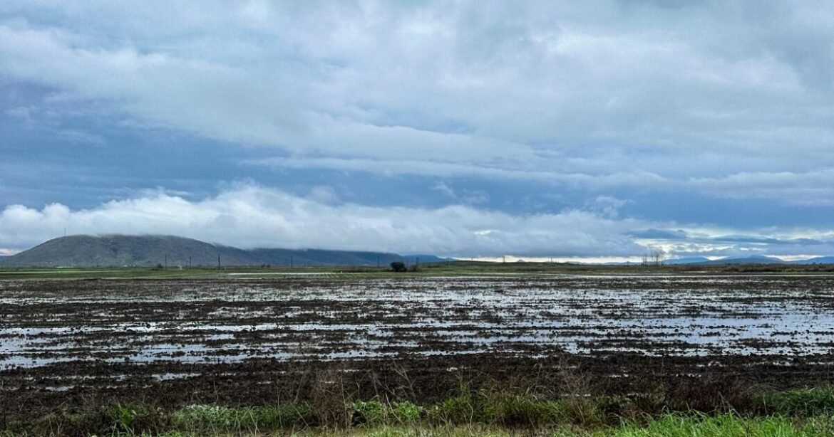 Κακοκαιρία: Ήχησε το 112 στη Ροδόπη – Φόβοι για υπερχείλιση ποταμών