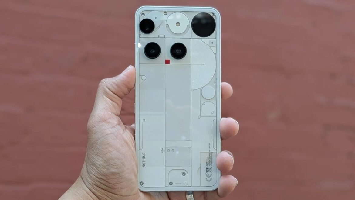 Nothing: Τέλος στις ετήσιες ναυαρχίδες – Όλο το βάρος στο επερχόμενο Phone (4a)