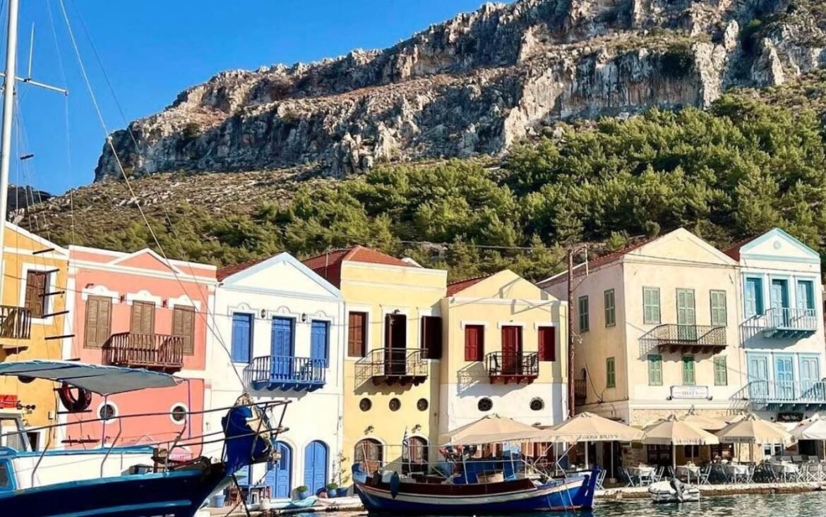 Δωρεά μελέτης του Δήμου Κηφισιάς προς τον Δήμο Μεγίστης (Καστελλόριζο) για την κατασκευή αποδυτηρίων και