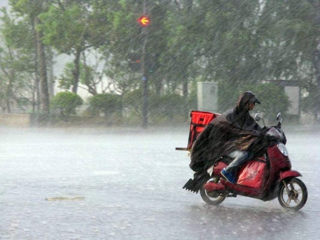 ΓΣΕΕ: Οι προβλεπόμενες ρυθμίσεις για εργασία σε συνθήκες κακοκαιρίας