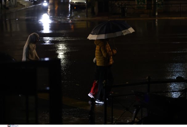 Κακοκαιρία: Αλλεπάλληλα μηνύματα από το 112 για περιορισμό μετακινήσεων – Θα «χτυπήσει» σε δύο φάσεις στην