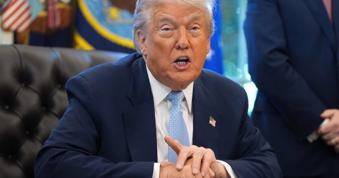 Διεθνές προσκλητήριο του Τραμπ για τα Στενά του Ορμούζ – «Πρέπει να φροντίσετε το πέρασμα»