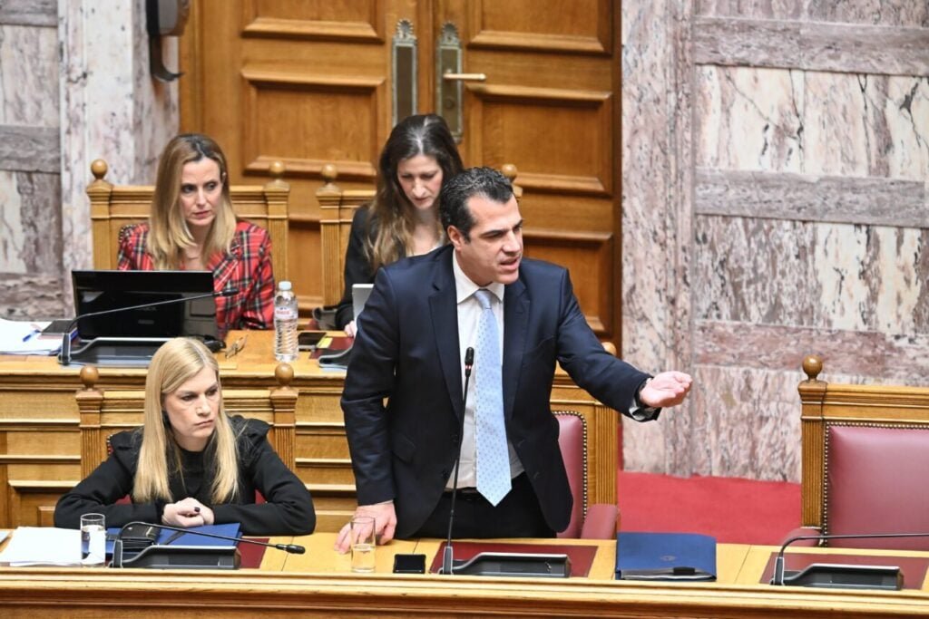 Πλεύρης στη Βουλή: Η τραγωδία στη Χίο καταδεικνύει τη μάχη απέναντι στους διακινητές