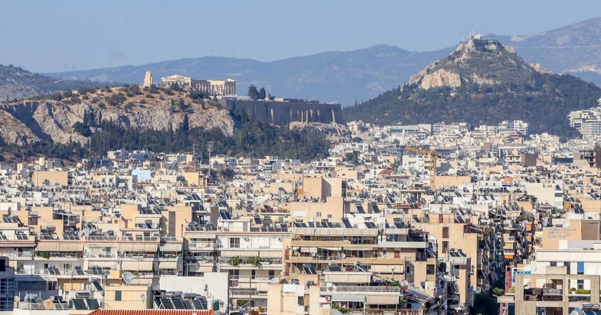 Ηλεκτρικές εγκαταστάσεις άνευ προδιαγραφών στην Ελλάδα – Κίνδυνοι λόγω παλαιότητας κτιρίων και αυξημένης κατανάλωσης ρεύματος