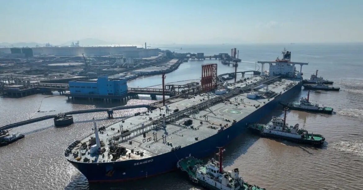 ΕΕ: Νέες κυρώσεις στη Ρωσία με πλήρη απαγόρευση θαλάσσιων υπηρεσιών πετρελαίου