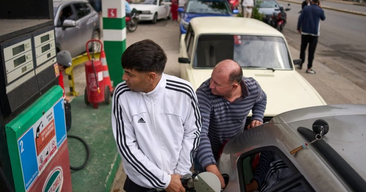 Μυρίζει μπαρούτι (και) στην Κούβα – Προετοιμάζεται για επέμβαση των ΗΠΑ