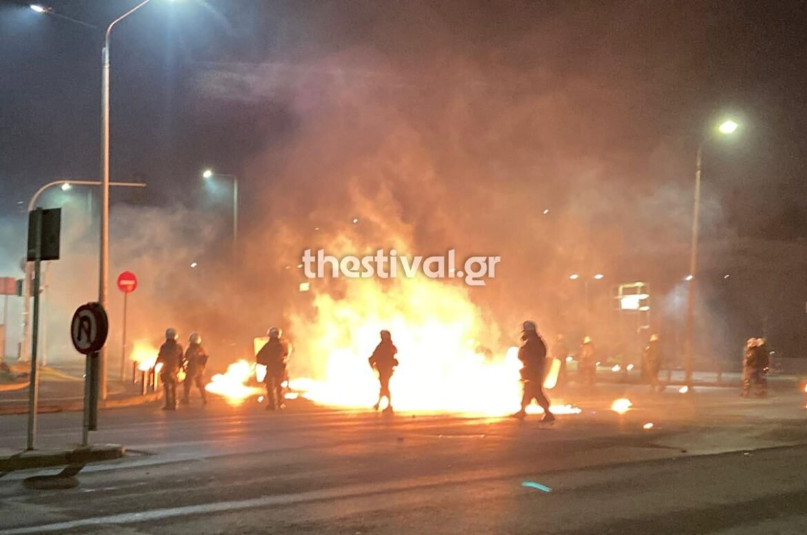 Υπουργείο Παιδείας για τα επεισόδια στο ΑΠΘ: «Οι ευθύνες θα ζητηθούν και θα αποδοθούν» – Διορία 48 ωρών για να δοθούν απαντήσεις