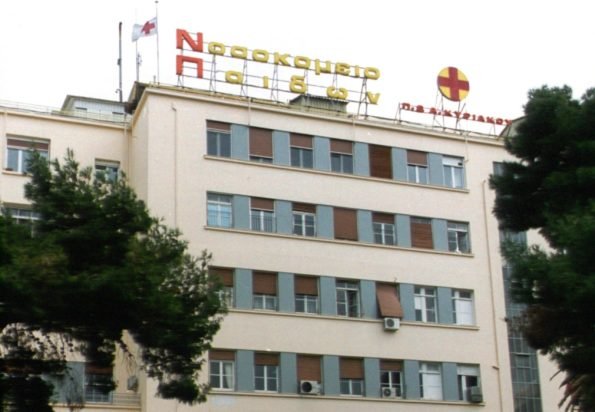 Καλλιθέα: Σε κρίσιμη κατάσταση στη ΜΕΘ το κοριτσάκι που έπεσε σε σιντριβάνι – Επί 40 λεπτά έκαναν ΚΑΡΠΑ οι