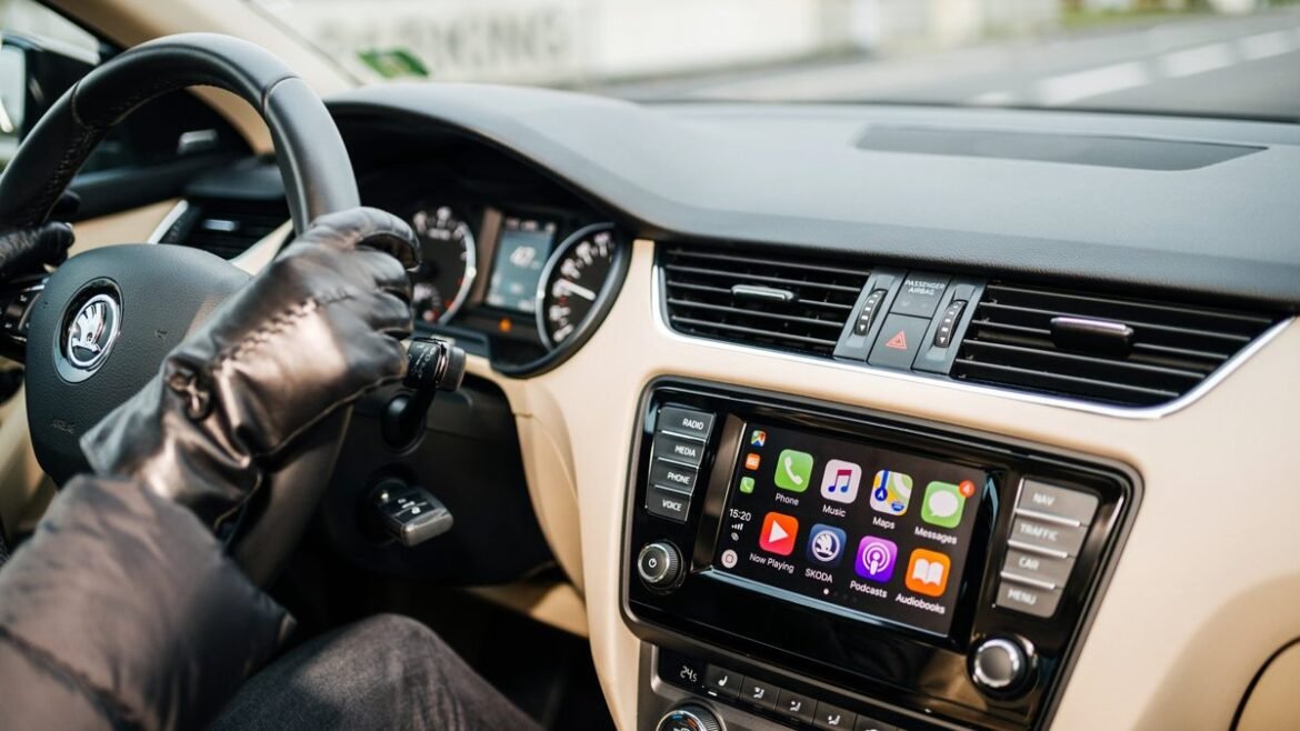 Apple CarPlay: ChatGPT και Gemini έρχονται στο ταμπλό του αυτοκινήτου σας