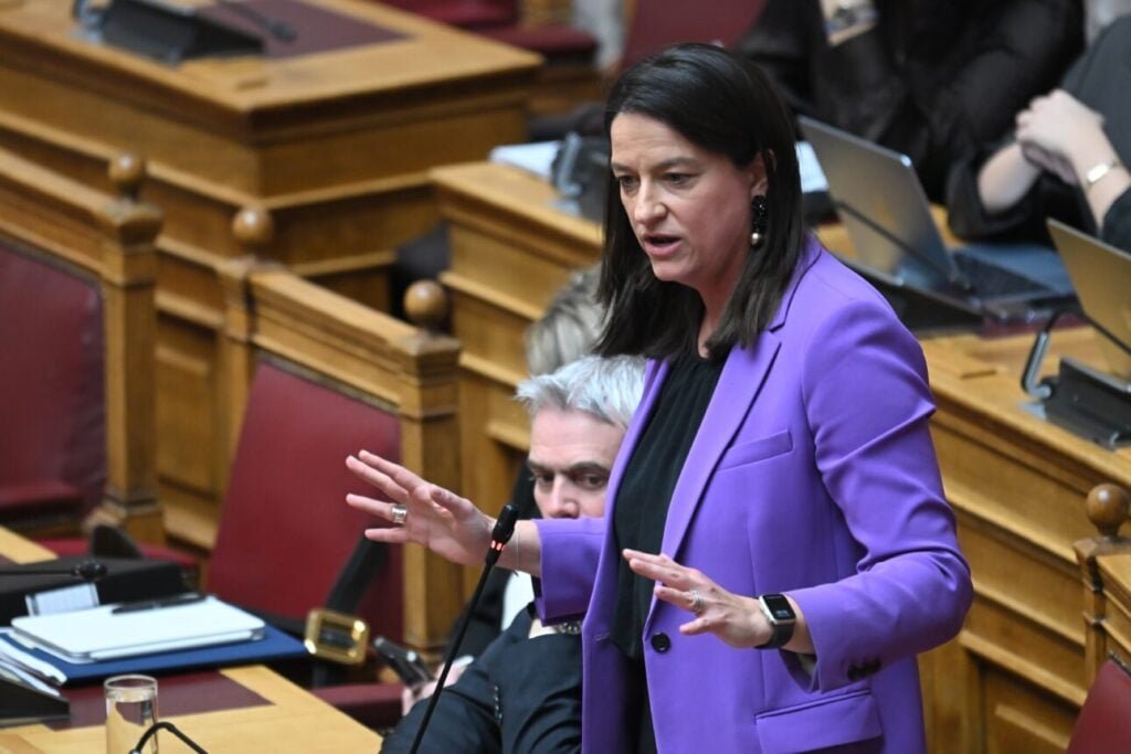 Κεραμέως σε ΠΑΣΟΚ: Καταλαβαίνω τη δεινή θέση στην οποία βρίσκεστε