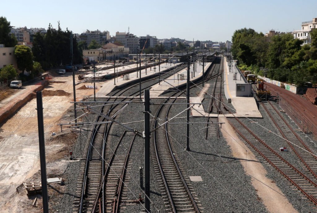 Κάλεσμα Κυρανάκη σε έμπειρα στελέχη για τον νέο ΟΣΕ