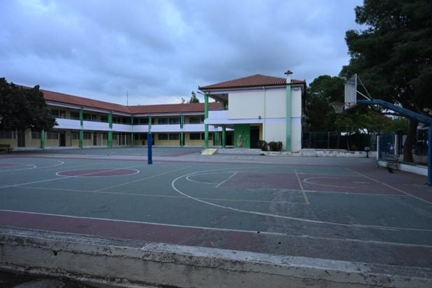 Πάτρα: «Δεύτερη φορά που η δασκάλα χτύπησε το 8χρονο παιδί με αυτισμό» – Του έδωσε τρία δυνατά χαστούκια,