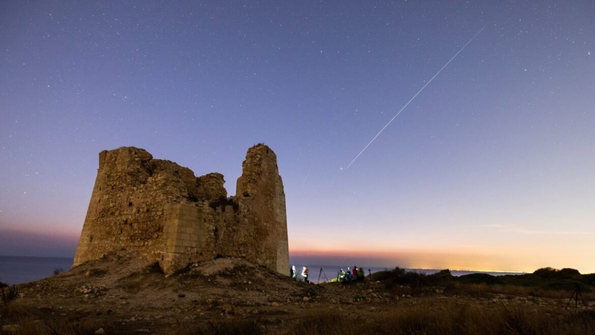 SpaceX: Αντιδράσεις για τα τροχιακά κέντρα δεδομένων με 1 εκατομμύριο δορυφόρους