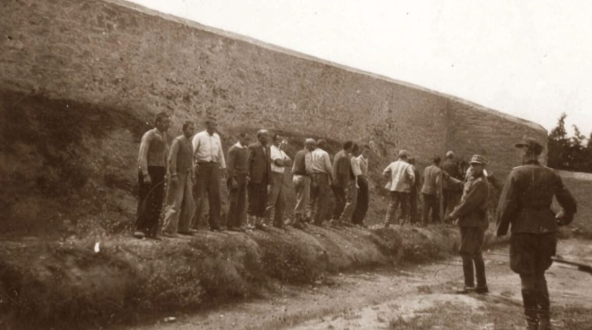 Προς πώληση στο eBay φωτογραφίες από την εκτέλεση των 200 κομμουνιστών στην Καισαριανή – Η ανακοίνωση του ΚΚΕ