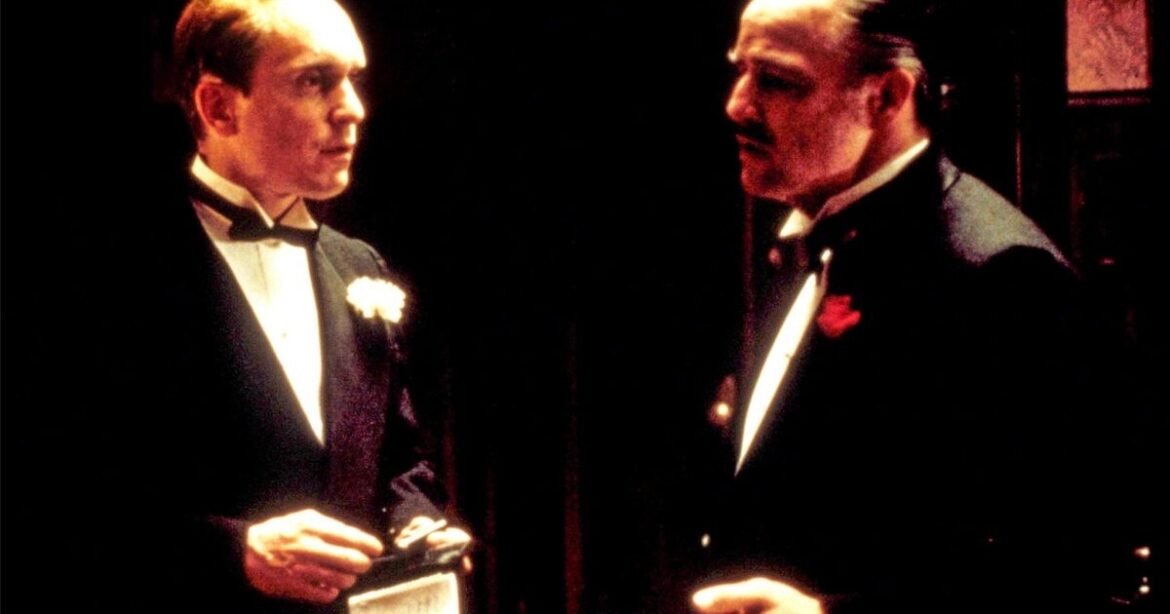 Οι εμβληματικοί ρόλοι του Ρόμπερτ Ντιβάλ: Από τον «κονσιλιέρε» της οικογένειας Κορλεόνε ως τον «δικαστή» που προτάθηκε για Όσκαρ