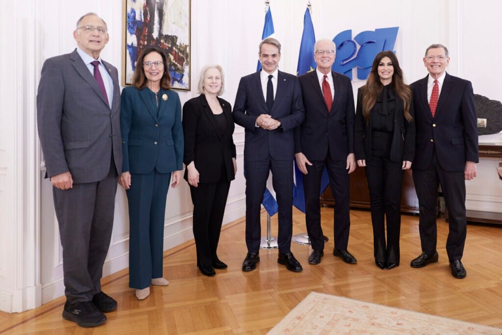 Στον Μητσοτάκη αντιπροσωπεία του Αμερικανικού Κογκρέσου: «Λαμπρό μέλλον» στην ενεργειακή μας συνεργασία